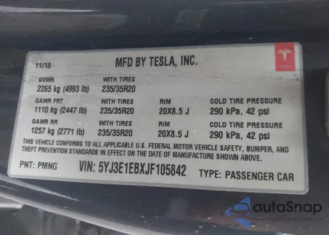 2018 Tesla Model 3 Long Range/Performance z USA, uszkodzony, nr VIN 5YJ3E1EBXJF105842